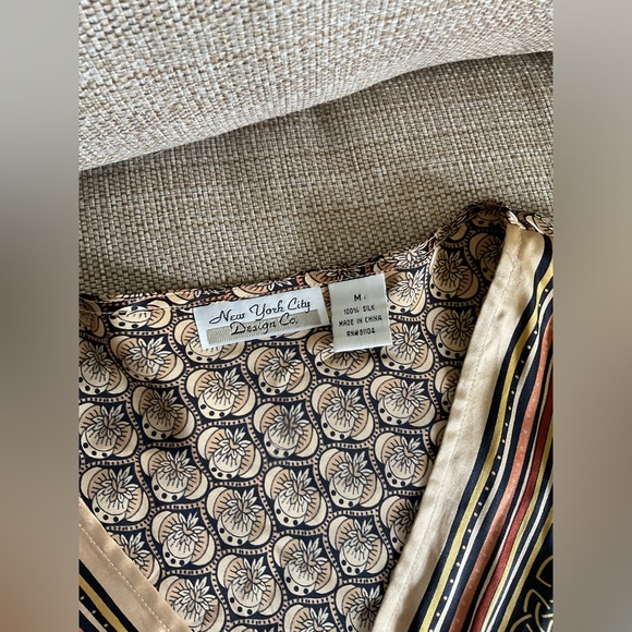 DONATED 100% Silk Top - Picture 4 of 6